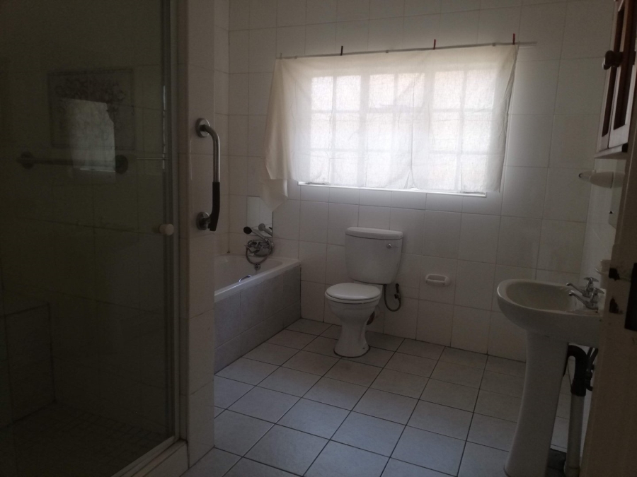 To Let 2 Bedroom Property for Rent in Oudorp North West
